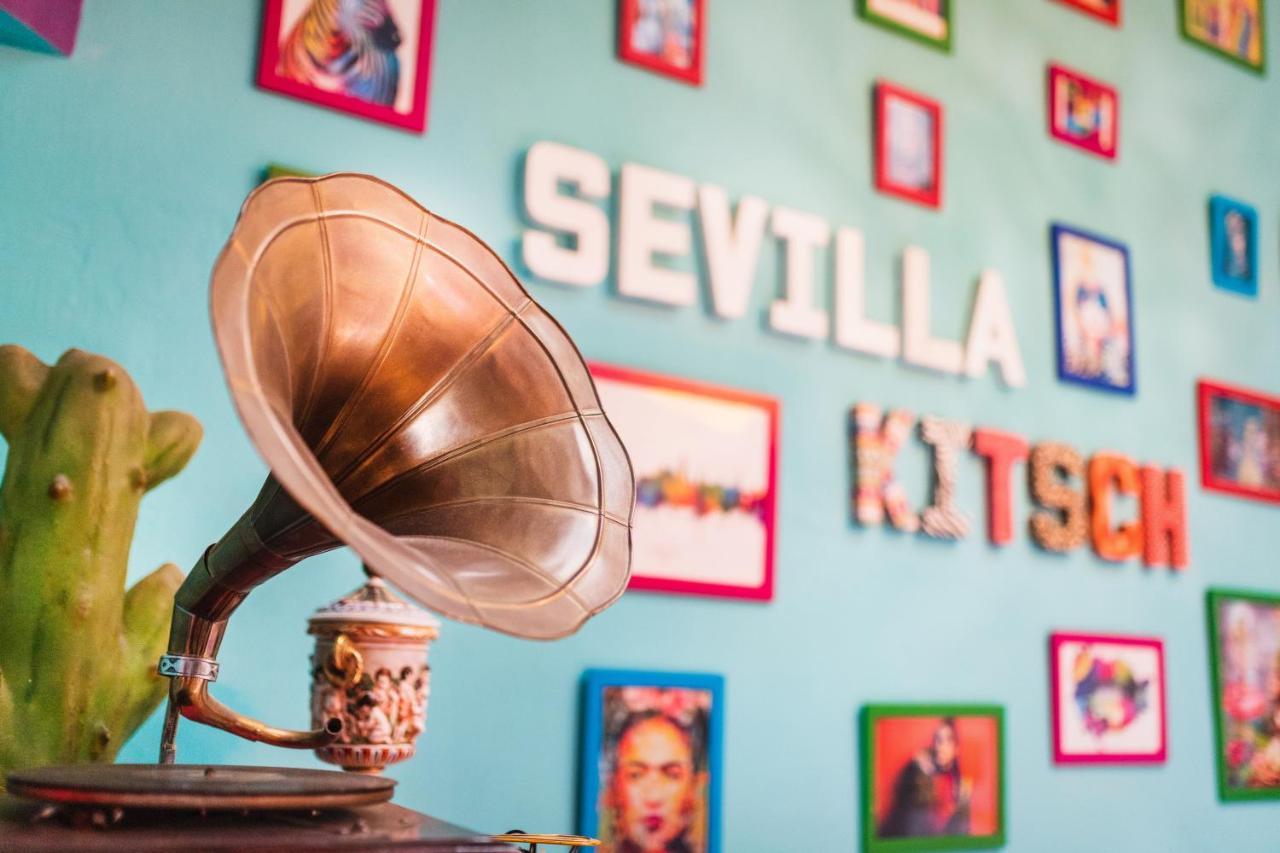 Sevilla Kitsch Hostel Art Zewnętrze zdjęcie